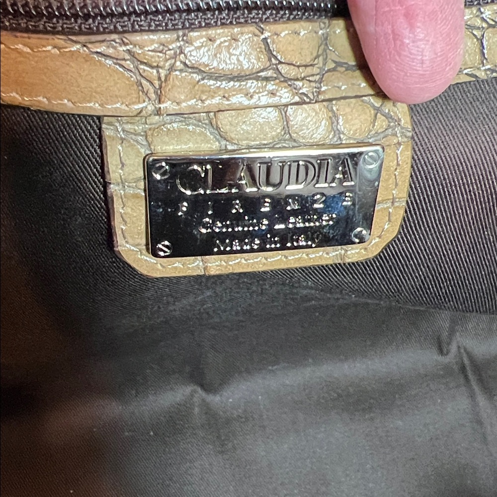 NWT Claudia Firenze Croc Embossed Leather two way carry satchel, crossbody, tote - Picture 15 of 17